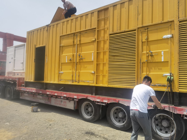 殷都除了负载情况和发动机维护,还有哪些因素会影响 200kw 柴油发电机的油耗?