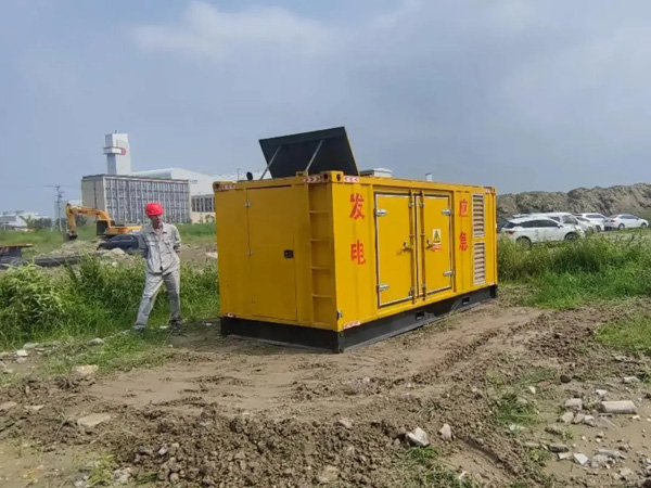 殷都200KW柴油发电机机组每小时的油耗量受哪些因素影响？