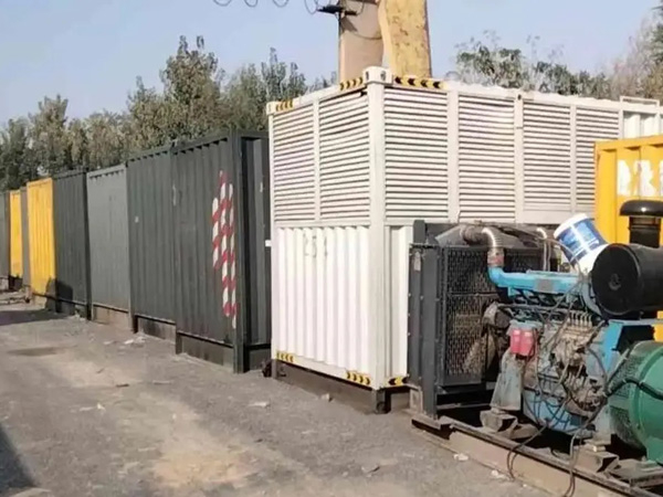 殷都200KW柴油发电机机组每小时油耗是多少？